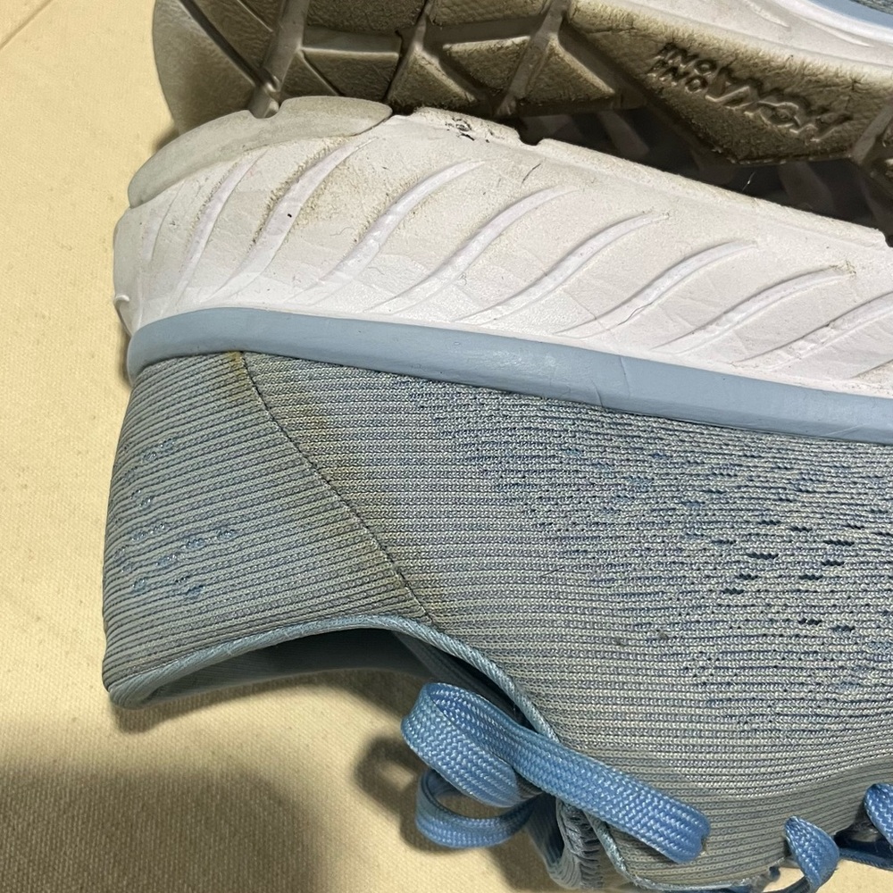Hoka Sz 91/2 - Picture 3 of 12